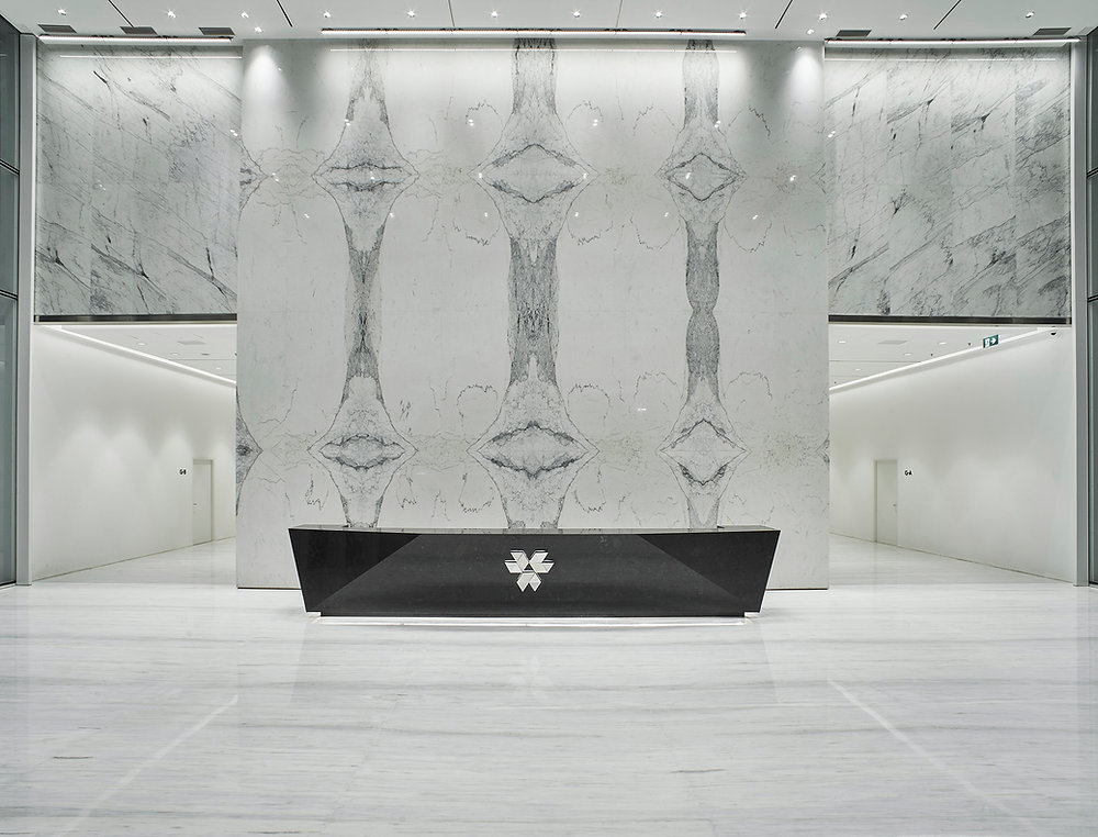 Daya Pikat Marmer Putih yang Membuat Semua Orang Jatuh Hati