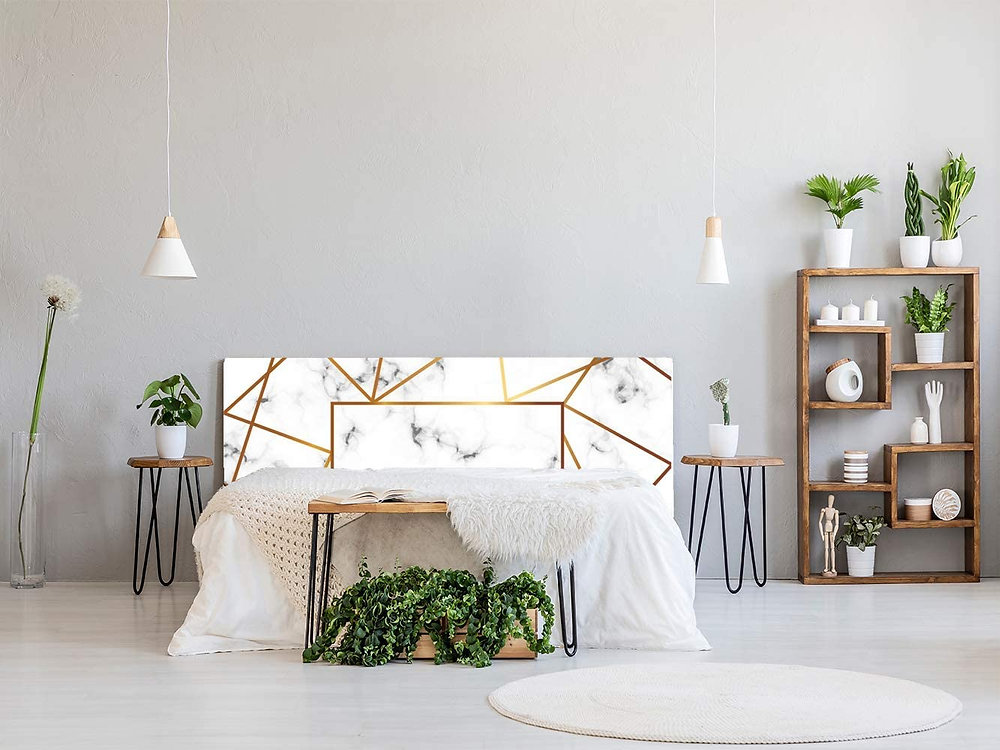 Kamar Tidur Jadi Mewah Berkat Headboard Marmer